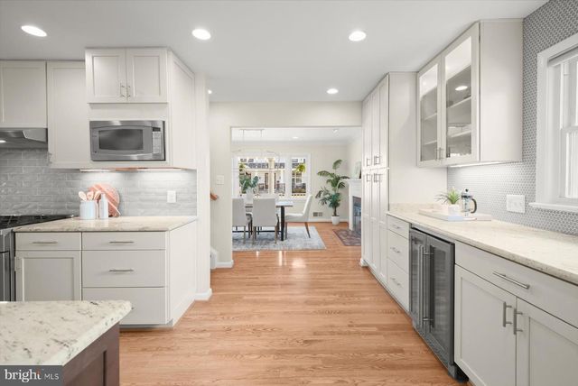 2429 N POTOMAC ST, Arlington, VA 22207