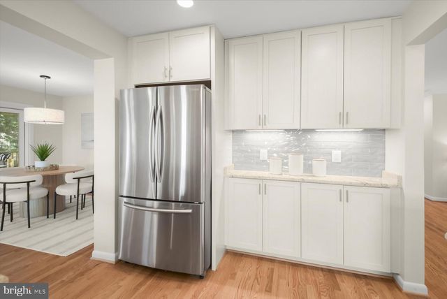 2429 N POTOMAC ST, Arlington, VA 22207