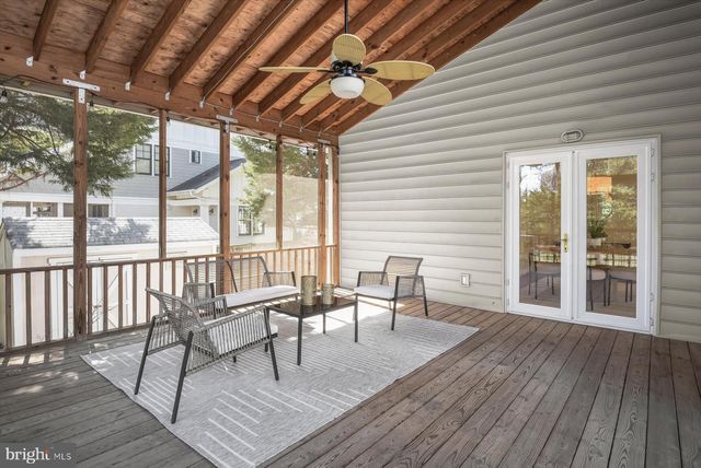 2429 N POTOMAC ST, Arlington, VA 22207