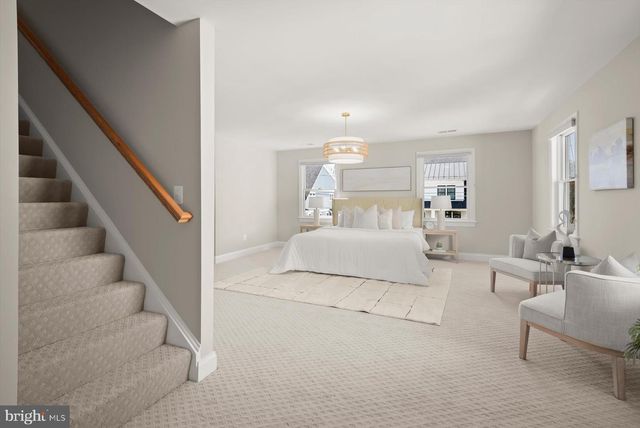 2429 N POTOMAC ST, Arlington, VA 22207