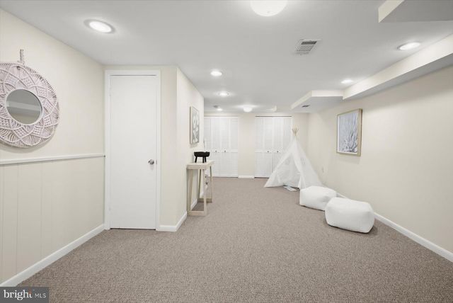 2429 N POTOMAC ST, Arlington, VA 22207