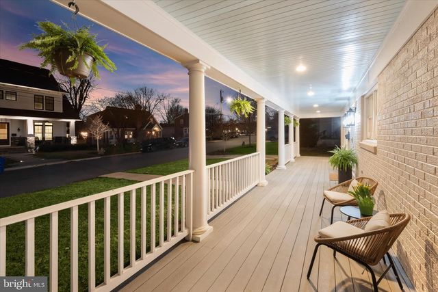 2429 N POTOMAC ST, Arlington, VA 22207