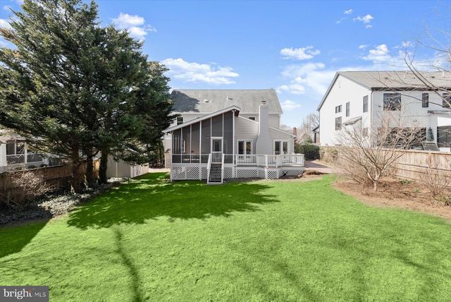 2429 N POTOMAC ST, Arlington, VA 22207