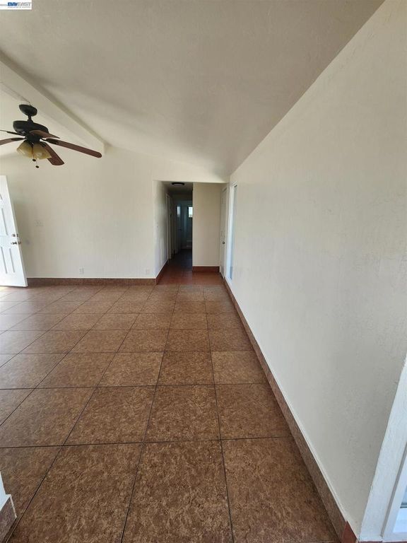 Image 12 of property listing at 1238 Maryland Ave, Los Banos, CA 93635