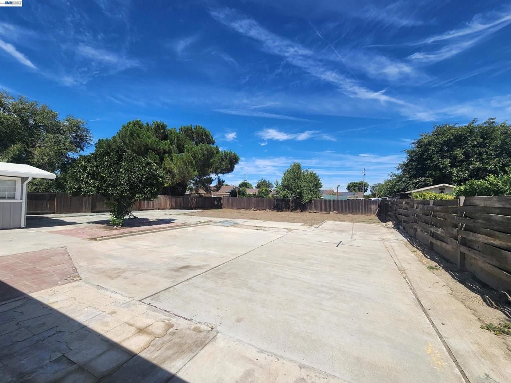 Image 29 of property listing at 1238 Maryland Ave, Los Banos, CA 93635