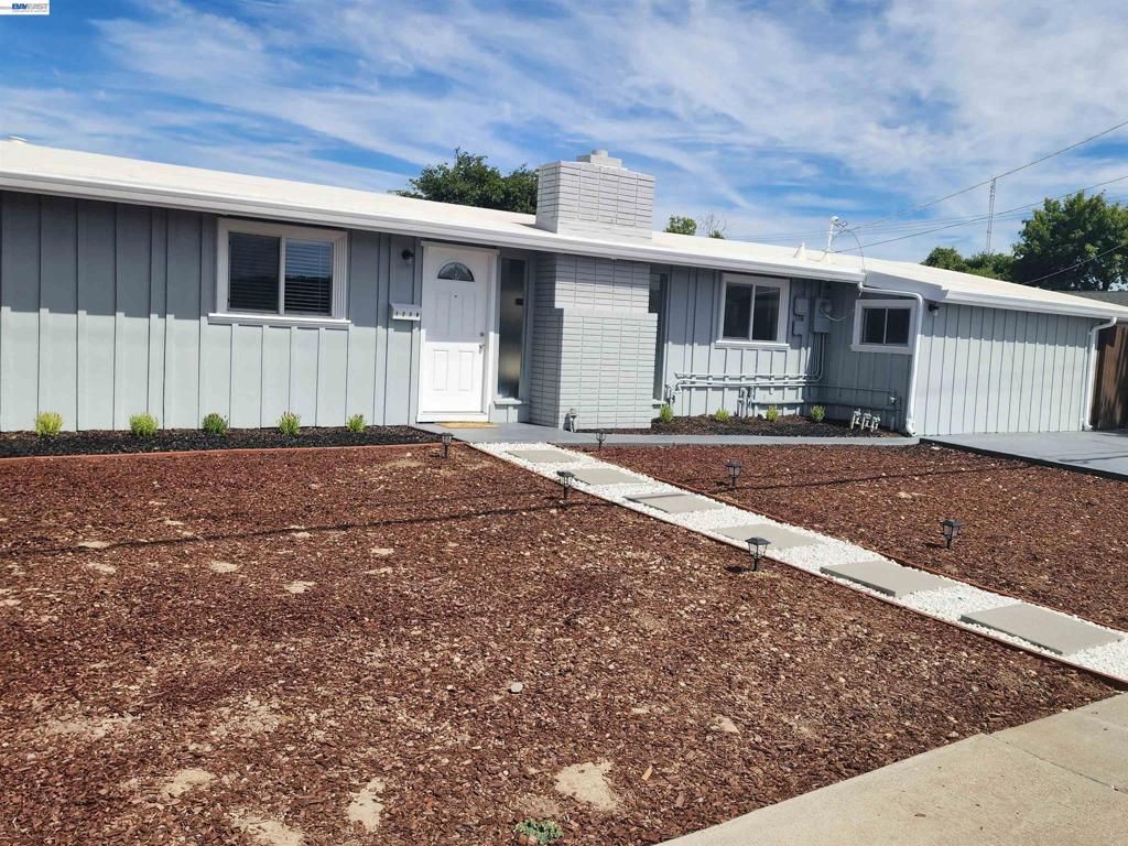 Image 4 of property listing at 1238 Maryland Ave, Los Banos, CA 93635