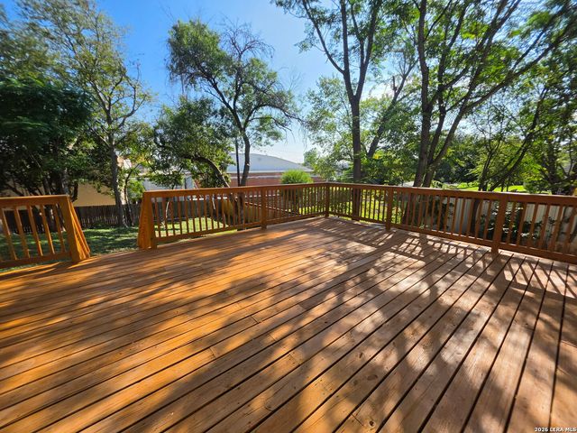 3919 MIDVALE DR, San Antonio, TX 78229