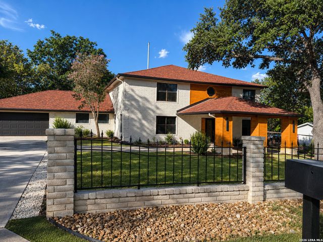 3919 MIDVALE DR, San Antonio, TX 78229