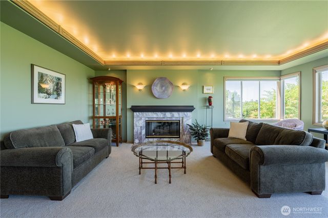 9297 44th Avenue SW, Seattle, WA 98136