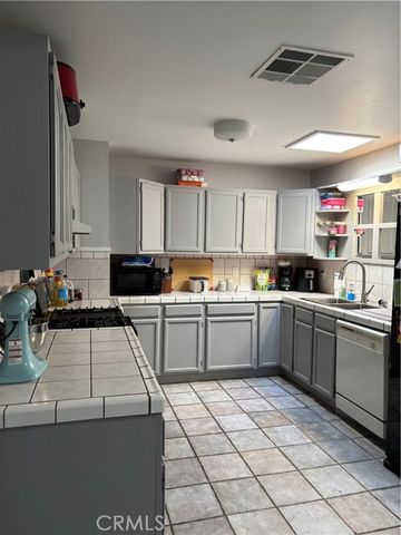 1912 Forane, Barstow, CA 92311