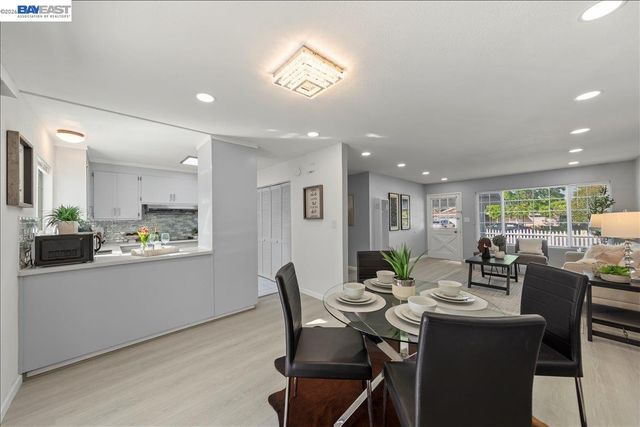 5447 Farina Ln, Fremont, CA 94538