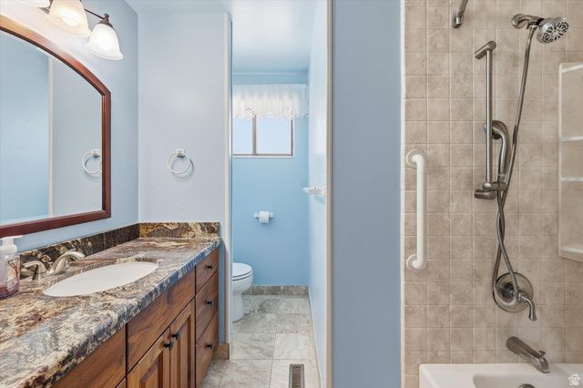 555 W 300 N, Clearfield, UT 84015