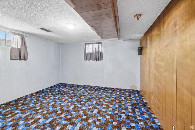 555 W 300 N, Clearfield, UT 84015
