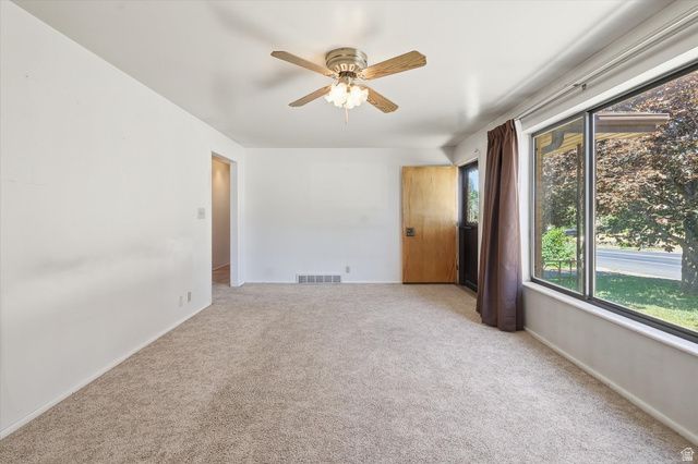 555 W 300 N, Clearfield, UT 84015
