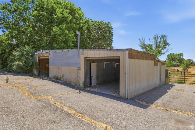 555 W 300 N, Clearfield, UT 84015