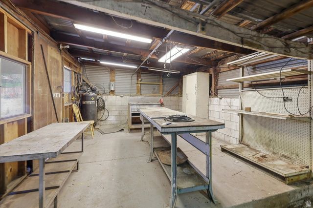 555 W 300 N, Clearfield, UT 84015
