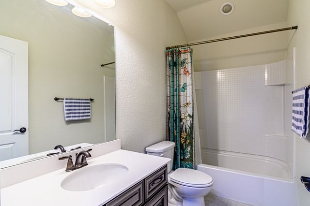 2720 Gulf Shore Drive, Lewisville, TX 75067