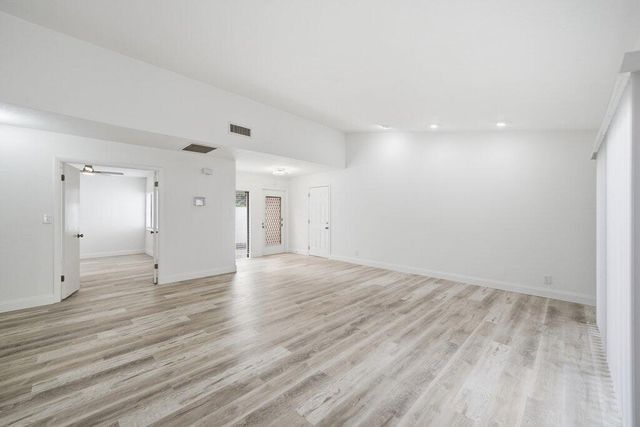 905 NW 22nd Avenue, Delray Beach, FL 33445