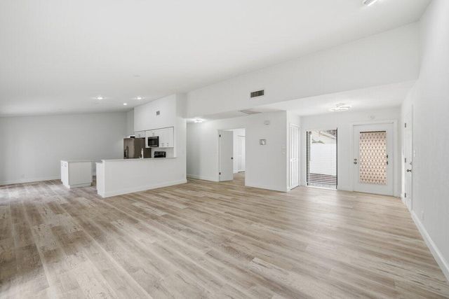 905 NW 22nd Avenue, Delray Beach, FL 33445