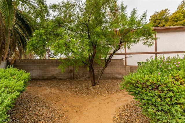 102 Boysenberry Lane, Henderson, NV 89074