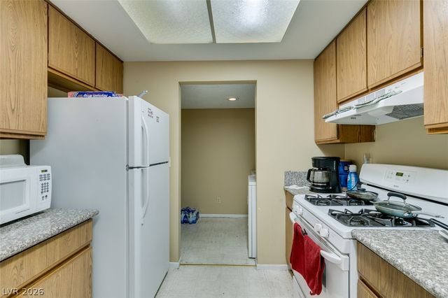 102 Boysenberry Lane, Henderson, NV 89074