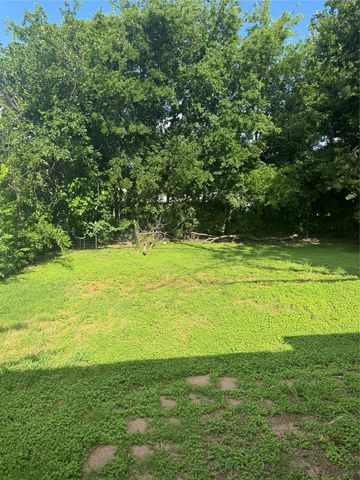 4414 Roberts Street, Greenville, TX 75401