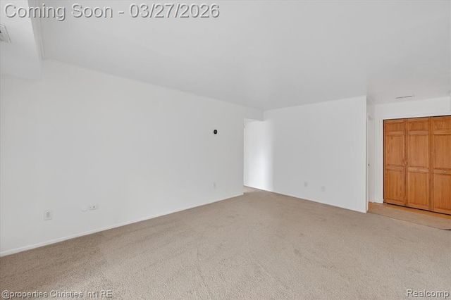 3815 Lone Pine Road, West Bloomfield, MI 48323