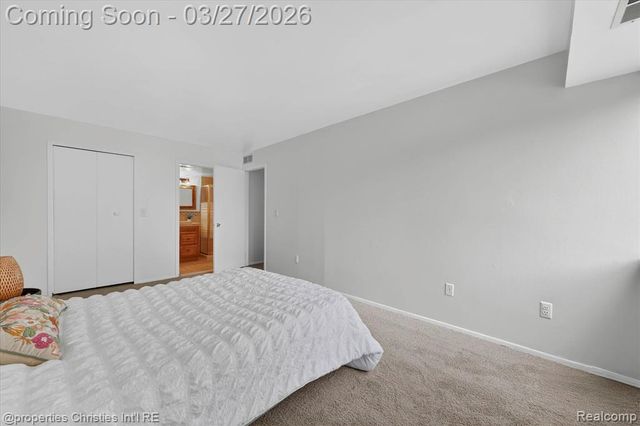 3815 Lone Pine Road, West Bloomfield, MI 48323