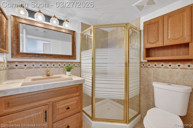 3815 Lone Pine Road, West Bloomfield, MI 48323