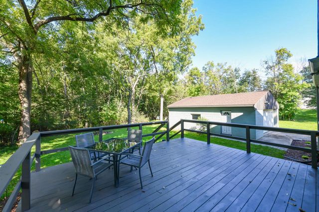 6508 N Tichigan ROAD, Waterford, WI 53185