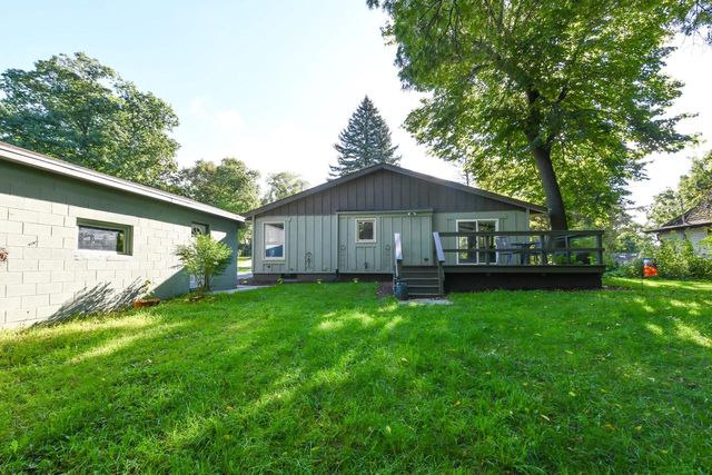 6508 N Tichigan ROAD, Waterford, WI 53185