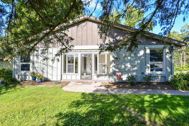 6508 N Tichigan ROAD, Waterford, WI 53185
