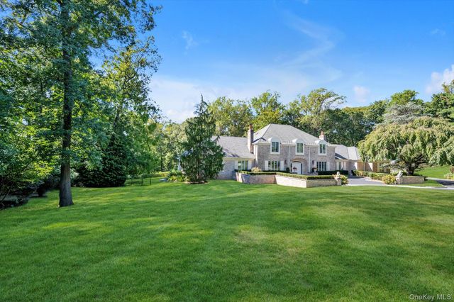 12 OVERLOOK Court, Lattingtown, NY 11560
