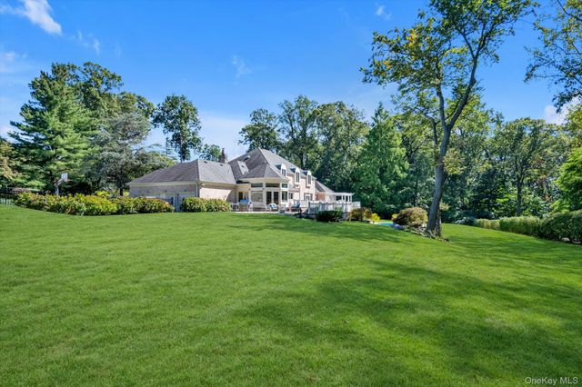 12 OVERLOOK Court, Lattingtown, NY 11560