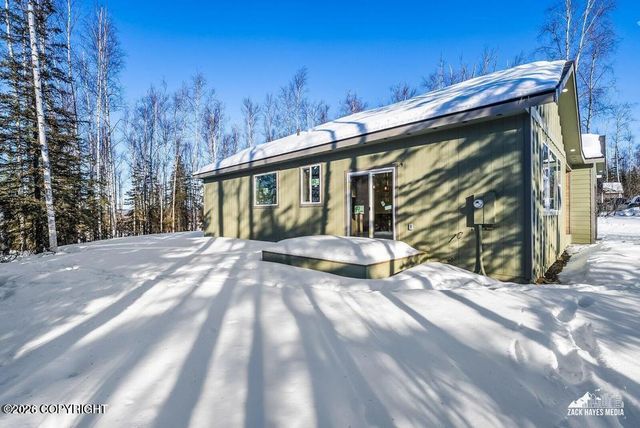 9189 W Angel Drive, Wasilla, AK 99623