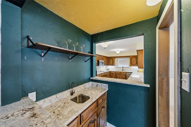 467 Harvest Glen Drive, Richardson, TX 75081