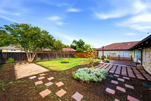 467 Harvest Glen Drive, Richardson, TX 75081