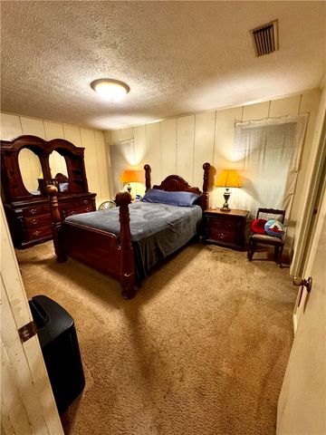 211 Barracuda Dr, Portland, TX 78374