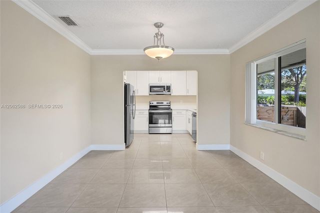 920 SW 28th Street 12, Fort Lauderdale, FL 33315