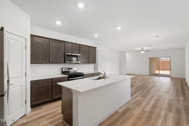 21891 E Pebbles Avenue, Red Rock, AZ 85145