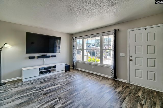 229 Gatlin Drive, Hopkins, SC 29061