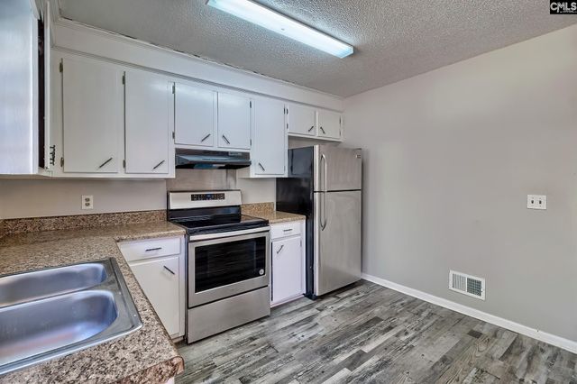 229 Gatlin Drive, Hopkins, SC 29061