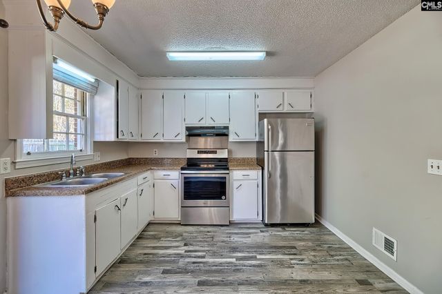 229 Gatlin Drive, Hopkins, SC 29061