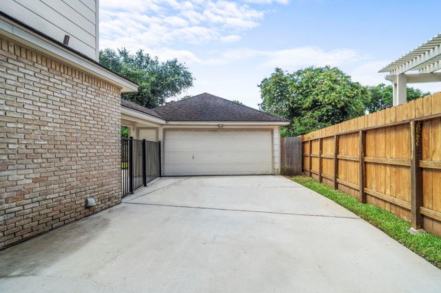 20719 Castle Bend Drive, Katy, TX 77450