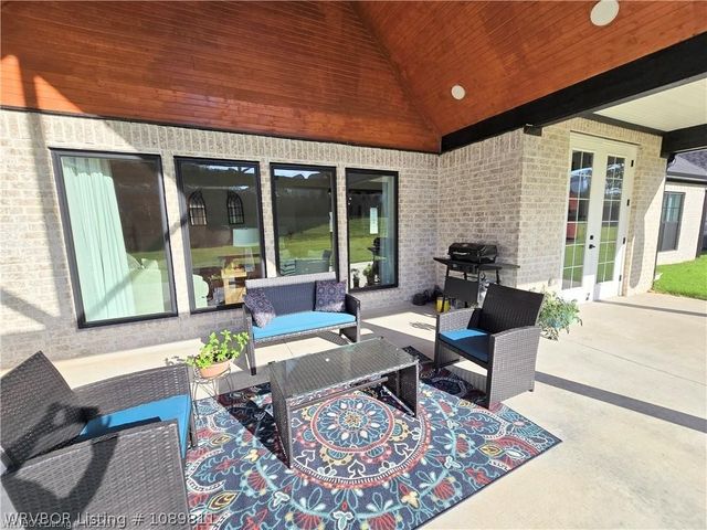 6800 PROVIDENCE Way, Fort Smith, AR 72916