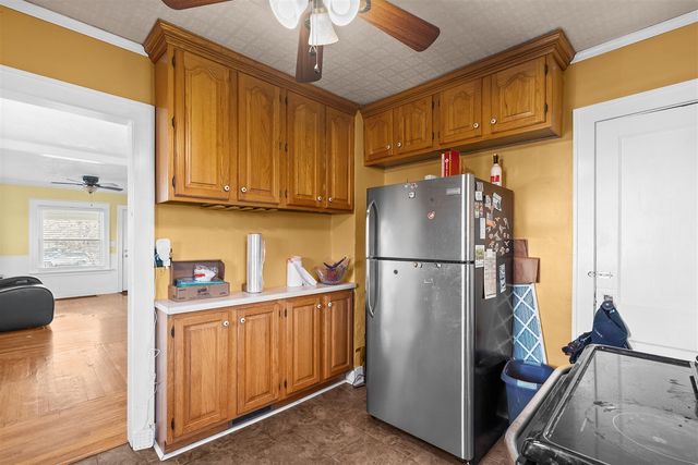 325 Whitcomb Street, Kalamazoo, MI 49001