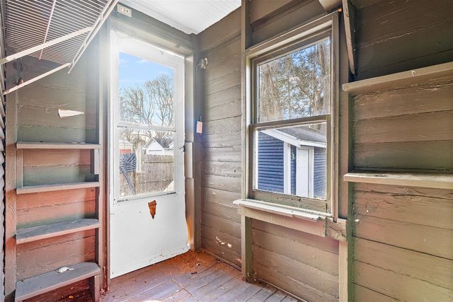 325 Whitcomb Street, Kalamazoo, MI 49001