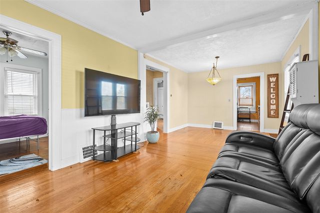 325 Whitcomb Street, Kalamazoo, MI 49001