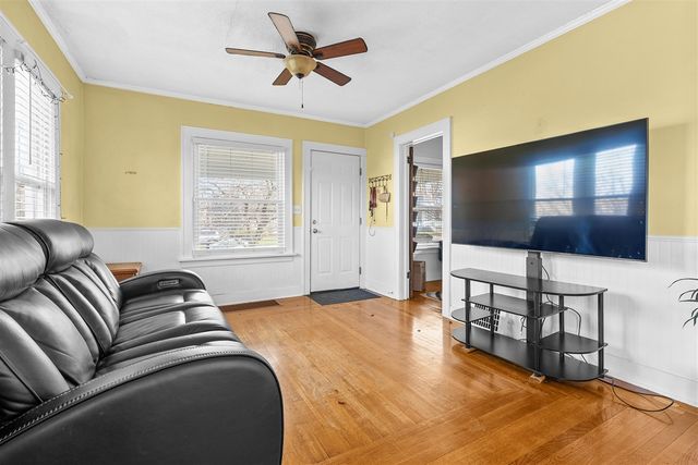 325 Whitcomb Street, Kalamazoo, MI 49001