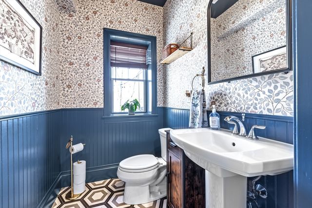 167 Poplar St 1, Boston, MA 02131